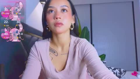 Mia online show from 10/26/25, 06:14