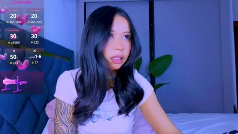 Mia online show from 04/26/26, 04:48