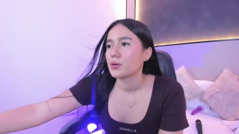 M I A online show from 06/22/26, 03:20