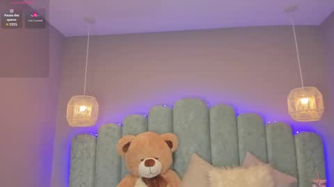 Snapshot of mia_slutty_ chatting on 11/29/25, 01:58 Mia online show from 11/29/25, 01:58