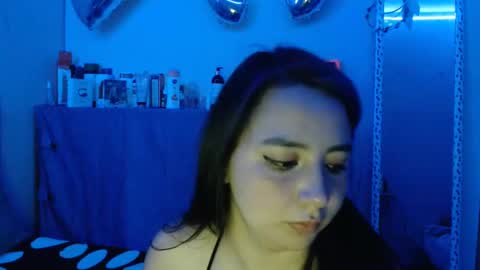Snapshot of mia_smithl chatting on 03/11/25, 09:13 mia_smithl online show from 03/11/25, 09:13