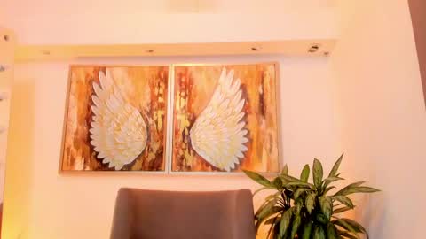 Snapshot of mia_velve chatting on 05/12/26, 11:07 Mia online show from 05/12/26, 11:07