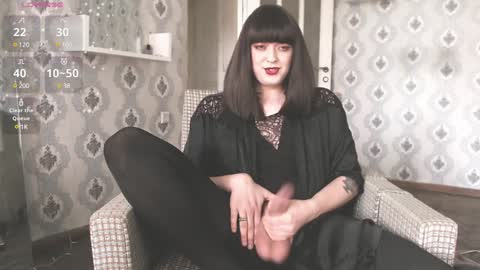 mia_wallase online show from 01/01/25, 03:03