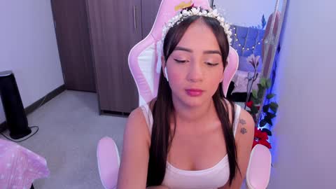 Snapshot of miaa_06 chatting on 01/16/25, 02:51 mia  nicolle online show from 01/16/25, 02:51