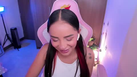 mia  nicolle online show from 01/12/26, 03:01