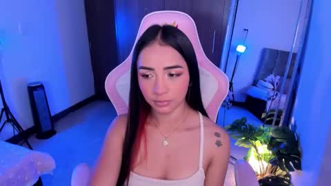 mia  nicolle online show from 02/08/26, 03:10