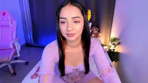 mia  nicolle online show from 07/23/26, 04:10