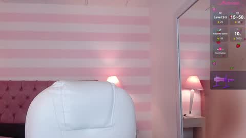 Mia online show from 01/26/25, 03:03