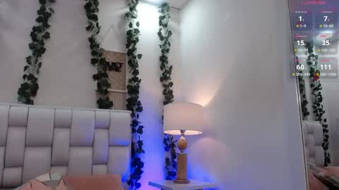 Snapshot of miaa_gh1 chatting on 05/13/26, 11:29 Mia online show from 05/13/26, 11:29