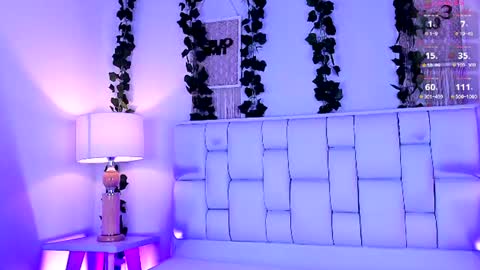 Mia online show from 07/09/26, 11:25