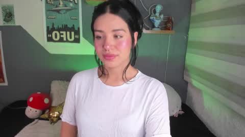 Snapshot of miaa_rose__ chatting on 10/04/25, 05:22 Miaa online show from 10/04/25, 05:22