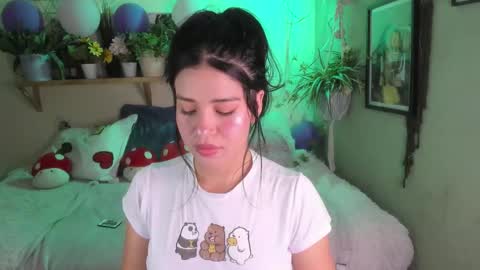 Snapshot of miaa_rose__ chatting on 12/20/25, 06:04 Miaa online show from 12/20/25, 06:04