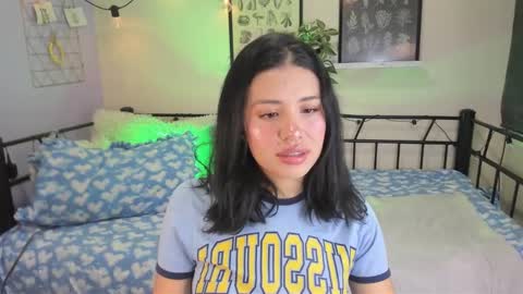 Snapshot of miaa_rose__ chatting on 12/23/25, 05:38 Miaa online show from 12/23/25, 05:38