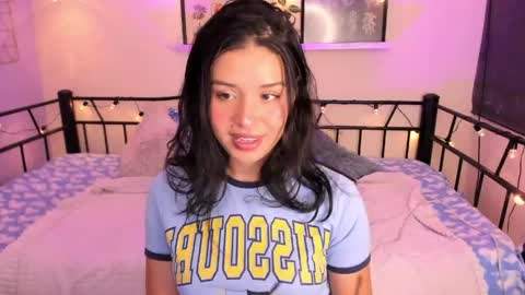 Snapshot of miaa_rose__ chatting on 04/14/26, 03:34 Miaa online show from 04/14/26, 03:34