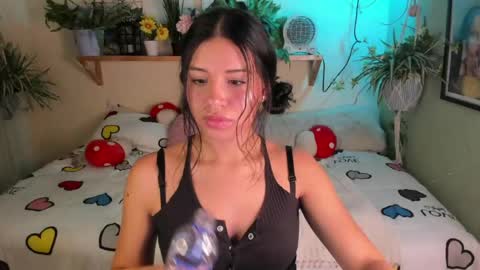 Snapshot of miaa_rose__ chatting on 04/15/26, 09:04 Miaa online show from 04/15/26, 09:04