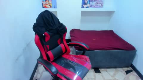       online show from 05/19/26, 06:36