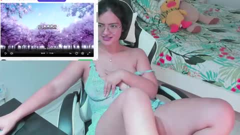 Snapshot of miaa_sotto chatting on 10/09/25, 04:21 Maria Fernanda online show from 10/09/25, 04:21