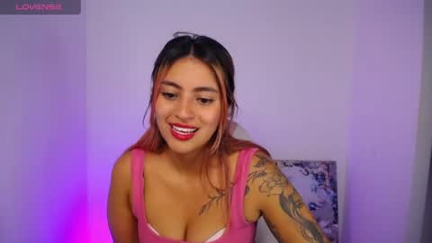 Snapshot of miaaa_mo chatting on 05/15/26, 12:39 Ma online show from 05/15/26, 12:39