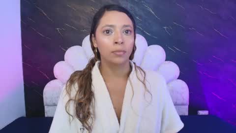 Mia online show from 06/11/26, 12:03