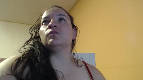 Snapshot of miaabrownn chatting on 02/10/25, 03:57 MIA online show from 02/10/25, 03:57