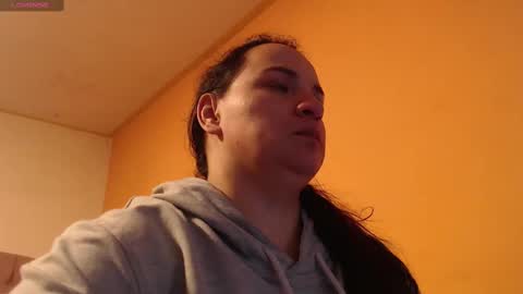 Snapshot of miaabrownn chatting on 03/07/25, 06:54 MIA online show from 03/07/25, 06:54