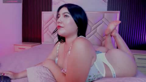 Snapshot of miaafarrel chatting on 10/06/25, 07:11 Miaa Farrel online show from 10/06/25, 07:11