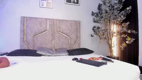 miaakittyy online show from 07/25/26, 11:41