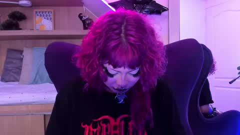 Mia online show from 02/22/25, 03:58