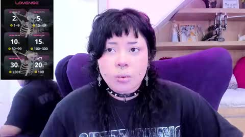 Snapshot of miaamane chatting on 01/14/26, 12:44 Mia online show from 01/14/26, 12:44