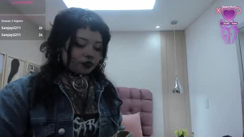 Snapshot of miaamane chatting on 03/12/26, 01:01 Mia online show from 03/12/26, 01:01
