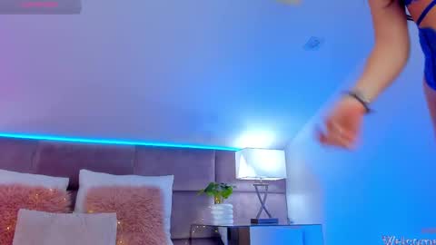 Mia online show from 10/03/25, 07:44