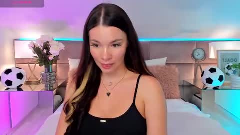 Mia online show from 06/28/26, 07:09
