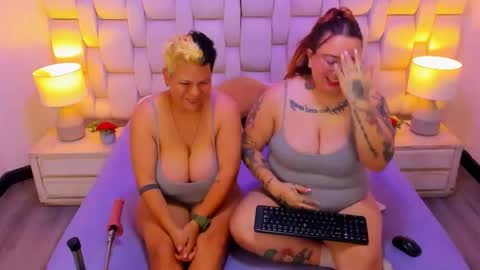 mia red hair molly short hair online show from 12/02/25, 01:44