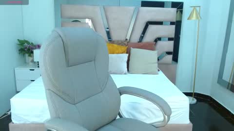 Snapshot of miaarodriguez1_ chatting on 03/24/26, 08:36 Mia Rodriguez online show from 03/24/26, 08:36