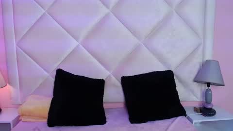 Alexandra online show from 11/08/25, 03:29