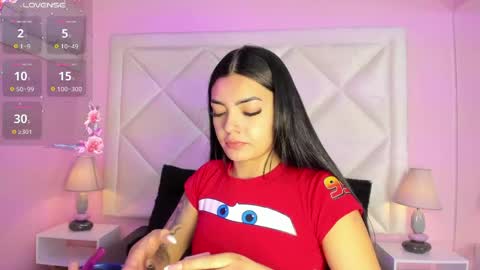 Snapshot of miaasmiith_ chatting on 04/22/26, 11:12 Alexandra online show from 04/22/26, 11:12