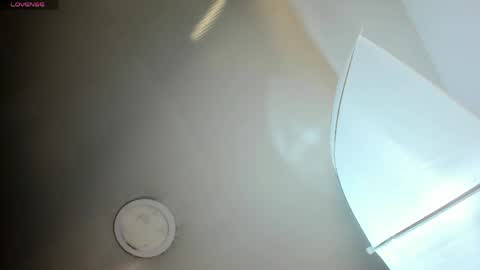 Snapshot of miaasmiith_ chatting on 05/01/26, 11:04 Alexandra online show from 05/01/26, 11:04