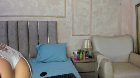 Miaasummer online show from 03/19/26, 11:36