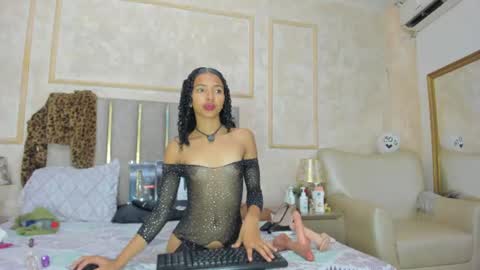 Miaasummer online show from 06/19/26, 11:36
