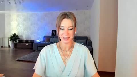 Snapshot of miababy14 chatting on 07/07/26, 06:47 Mia online show from 07/07/26, 06:47