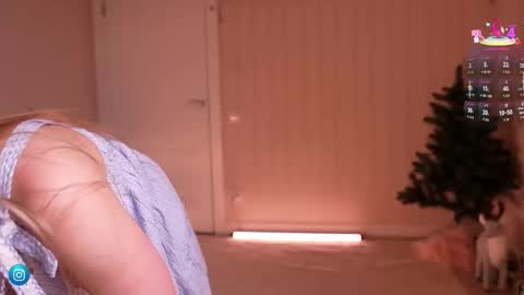 Snapshot of miablueye chatting on 02/15/26, 03:20 miablueye online show from 02/15/26, 03:20