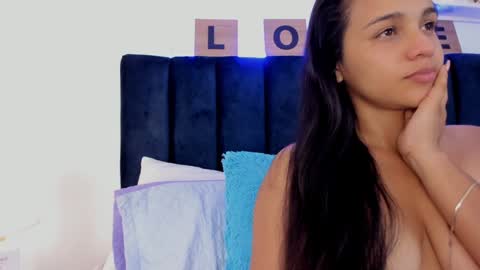 Snapshot of miabrunette23 chatting on 01/12/25, 10:02 MIA online show from 01/12/25, 10:02