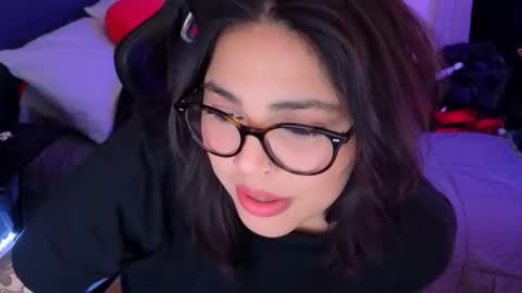 Snapshot of miacanela_xo chatting on 02/24/26, 01:36 Mia online show from 02/24/26, 01:36