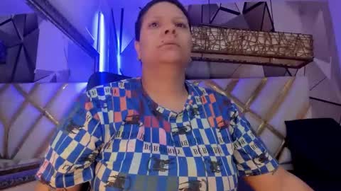 Snapshot of miacapucci1 chatting on 10/02/25, 03:35 online show from 10/02/25, 03:35