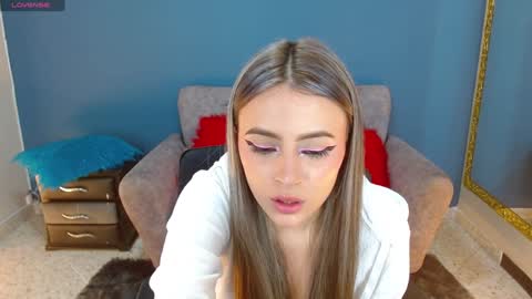 MiaCarper online show from 01/20/25, 01:18