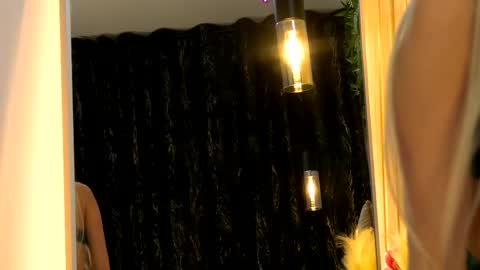 Snapshot of miacharm1 chatting on 02/09/26, 09:19 Mia online show from 02/09/26, 09:19