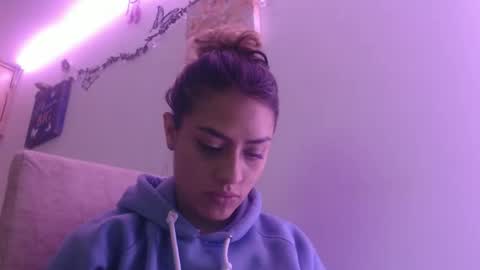 Snapshot of miacollings1 chatting on 01/19/26, 03:32 Miia online show from 01/19/26, 03:32