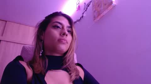 Snapshot of miacollings1 chatting on 02/28/26, 04:35 Miia online show from 02/28/26, 04:35