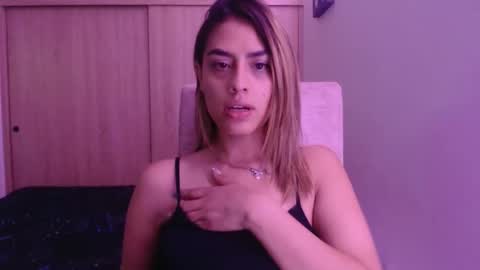 Snapshot of miacollings1 chatting on 03/14/26, 03:45 Miia online show from 03/14/26, 03:45