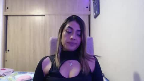 Snapshot of miacollings1 chatting on 05/01/26, 02:49 Miia online show from 05/01/26, 02:49